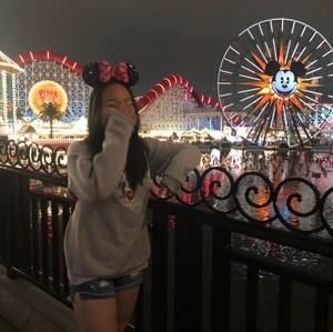 Meet your Posher, Ashley